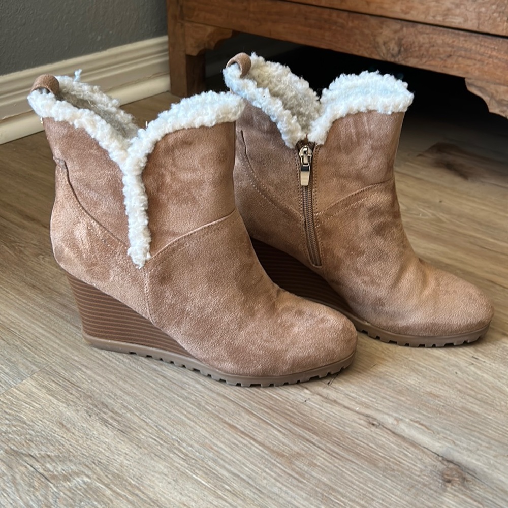 Nine West Shearling Wedge Ankle Boots w Rubber Soles